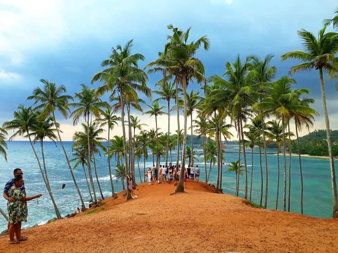 Готель Coconut Reach Мірісса Екстер'єр фото